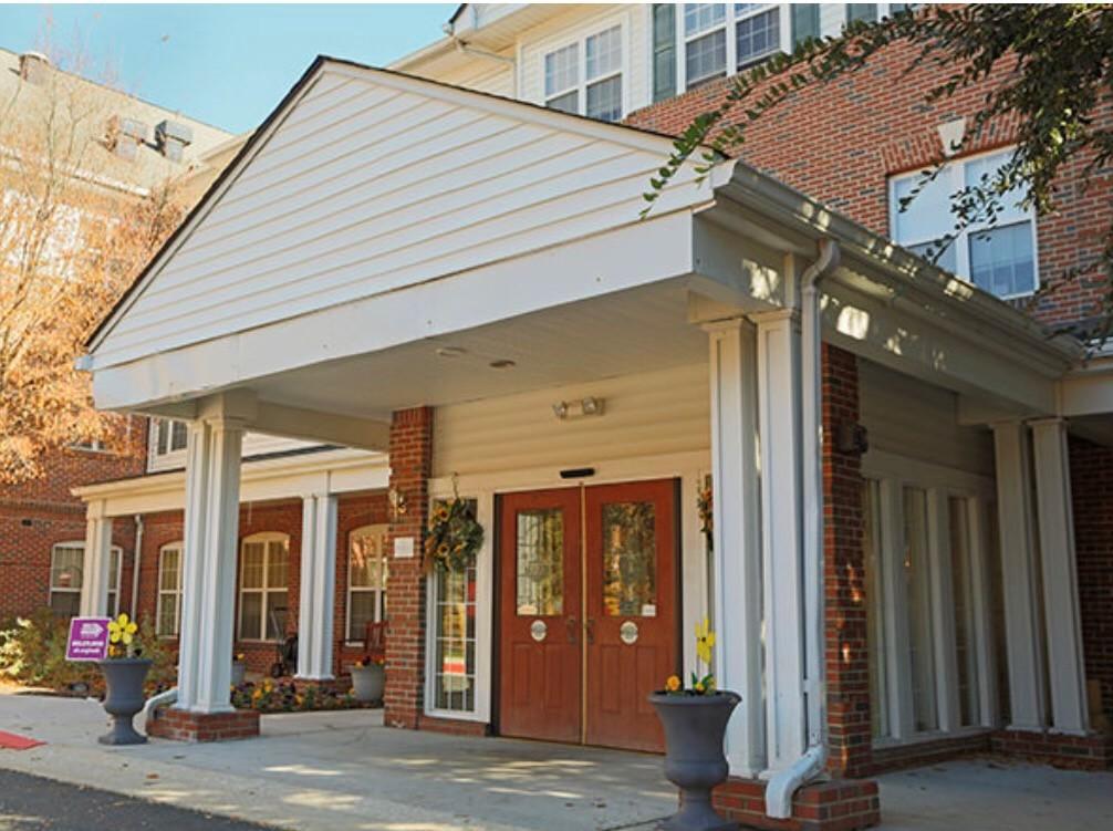 Charter Senior Living of Towson Pricing, Reviews & Amenities